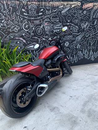 HARLEY-DAVIDSON SOFTAIL FXDR 114 